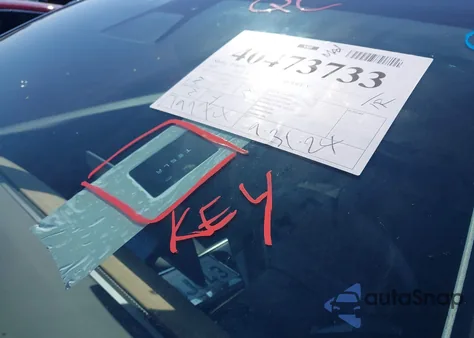 2022 Tesla Model Y z USA, uszkodzony, nr VIN 7SAYGDEE5NF402294